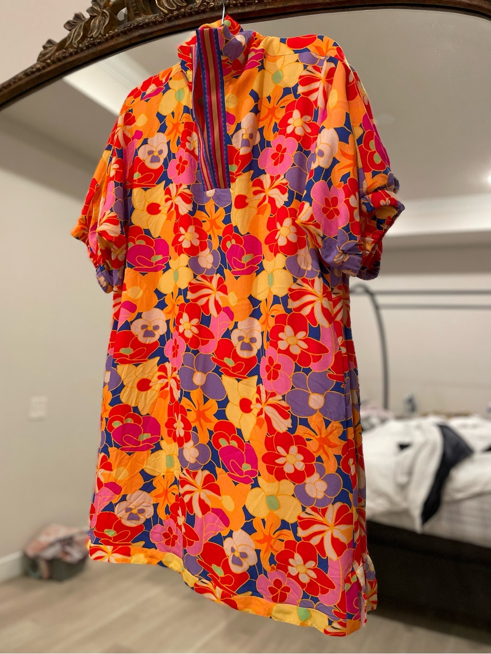 Emily McCarthy Poppy Dress in Floral Fushion, Size Small. NWT